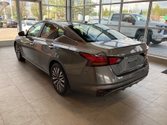Used 2023 Nissan Altima 2.5 SV Sedan at Suburban Ford of Sterling Heights near Sterling Heights, MI