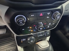 Used 2021  Jeep Renegade Limited 4x4 at Maxx Loans near St&period; Adrian&comma; MI