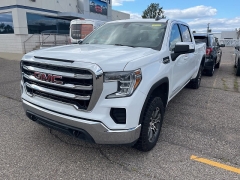 Used 2020 GMC Sierra 1500 4WD Crew Cab SLE at Suburban Ford of Sterling Heights near Sterling Heights, MI