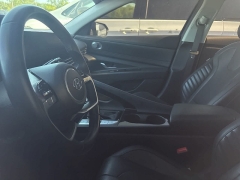 Used 2023  Hyundai Elantra Limited IVT at Maxx Loans near St&period; Adrian&comma; MI