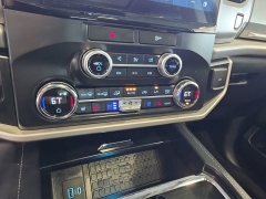 Used 2022  Ford Expedition XLT 4x4 at Maxx Loans near St&period; Adrian&comma; MI