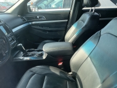 Used 2017  Ford Explorer 4d SUV 4WD XLT at Maxx Loans near St&period; Adrian&comma; MI