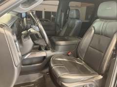 Used 2020  Chevrolet Silverado 2500HD 4WD Crew Cab High Country at Maxx Loans near St&period; Adrian&comma; MI