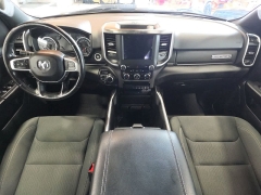 Used 2021  Ram 1500 Big Horn 4x4 Crew Cab 5'7" Box at Maxx Loans near St&period; Adrian&comma; MI
