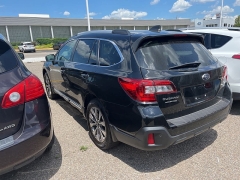 Used 2018 Subaru Outback 4d SUV 3.6R Touring at Maxx Loans near ,