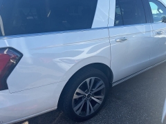 Used 2021 Ford Expedition Max Platinum 4x4 at Suburban Ford of Sterling Heights near Sterling Heights, MI