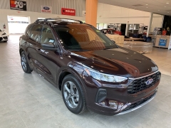 Used 2023 Ford Escape ST-Line FWD at Maxx Loans near ,