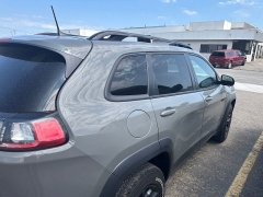 Used 2022  Jeep Cherokee Trailhawk 4x4 at Maxx Loans near St&period; Adrian&comma; MI