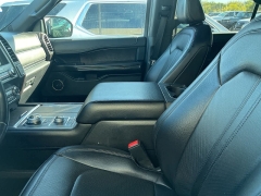 Used 2021 Ford Expedition Limited 4x4 at Suburban Ford of Sterling Heights near Sterling Heights, MI
