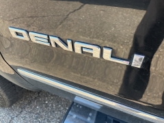 Used 2015 GMC Sierra 1500 4WD Crew Cab Denali at Suburban Ford of Sterling Heights near Sterling Heights, MI