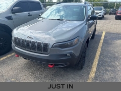  2022 Jeep Cherokee Trailhawk 4x4 at Maxx Loans near St&period; Adrian&comma; MI