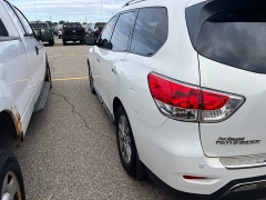 Used 2014  Nissan Pathfinder 4WD 4dr SL at Maxx Loans near St&period; Adrian&comma; MI