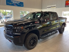 Used 2021 Chevrolet Silverado 1500 4WD Crew Cab 147" LT Trail Boss at Suburban Ford of Sterling Heights near Sterling Heights, MI