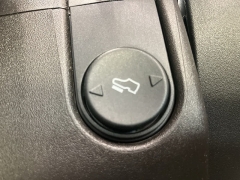 Used 2017  Ford Taurus SEL FWD at Maxx Loans near St&period; Adrian&comma; MI