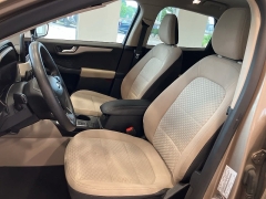 Used 2020 Ford Escape 4d SUV AWD SE at Suburban Ford of Sterling Heights near Sterling Heights, MI