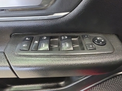 Used 2019  Ram 1500 Big Horn&sol;Lone Star 4x4 Crew Cab 5'7" Box at Maxx Loans near St&period; Adrian&comma; MI