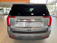 Used 2021 GMC Yukon XL 4WD 4dr AT4 at Maxx Loans near St. Adrian, MI