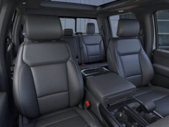 New 2025 Ford F-150 LARIAT 4WD SuperCrew Box at Suburban Ford of Sterling Heights near Sterling Heights, MI