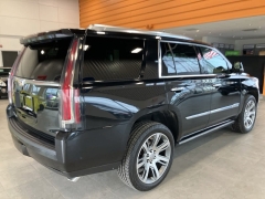 Used 2017  Cadillac Escalade 4d SUV 4WD Premium Luxury at Maxx Loans near St&period; Adrian&comma; MI