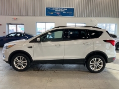 Used 2019  Ford Escape 4d SUV 4WD SEL at Maxx Loans near St&period; Adrian&comma; MI