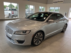 Used 2020 Lincoln MKZ Hybrid 4d Sedan FWD Reserve at Maxx Loans near ,