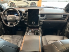 Used 2024  Ford Expedition Platinum 4x4 at Maxx Loans near St&period; Adrian&comma; MI