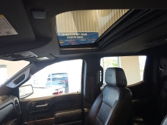 Used 2019  Chevrolet Silverado 1500 4WD Crew Cab 157" High Country at Maxx Loans near St&period; Adrian&comma; MI