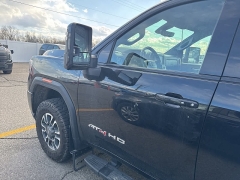 Used 2021  GMC Sierra 2500HD 4WD Crew Cab 172" AT4 at Maxx Loans near St&period; Adrian&comma; MI