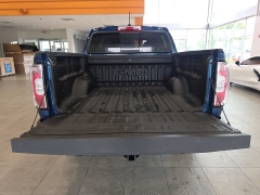 Used 2020  GMC Canyon 4WD Crew Cab 128" SLE at Maxx Loans near St&period; Adrian&comma; MI
