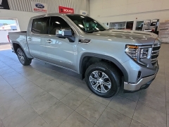 Used 2025  GMC Sierra 1500 4WD Crew Cab 147" SLT at Maxx Loans near St&period; Adrian&comma; MI