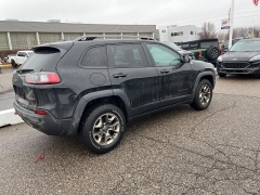 Used 2019  Jeep Cherokee Trailhawk 4x4 at Maxx Loans near St&period; Adrian&comma; MI