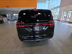 Used 2021  Chrysler Pacifica Limited AWD at Maxx Loans near St&period; Adrian&comma; MI
