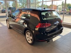 Used 2017 Volkswagen Golf 1.8T 4-Door Auto at Suburban Ford of Sterling Heights near Sterling Heights, MI