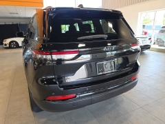 Used 2024  Jeep Grand Cherokee Altitude 4x4 at Maxx Loans near St&period; Adrian&comma; MI