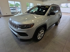  2024 Jeep Compass Latitude 4x4 at Maxx Loans near St&period; Adrian&comma; MI