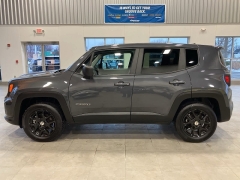Used 2023  Jeep Renegade Latitude 4x4 at Maxx Loans near St&period; Adrian&comma; MI