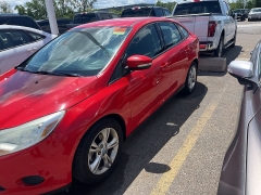 Used 2013  Ford Focus 4d Sedan SE at Maxx Loans near St&period; Adrian&comma; MI