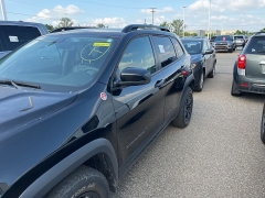 Used 2022 Jeep Cherokee Trailhawk 4x4 at Maxx Loans near St. Adrian, MI