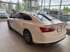 Used 2020 Chevrolet Malibu 4d Sedan RS at Maxx Loans near ,