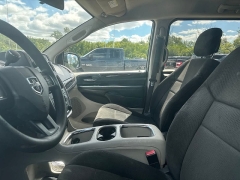Used 2013  Dodge Grand Caravan 4d Wagon SXT at Maxx Loans near St&period; Adrian&comma; MI