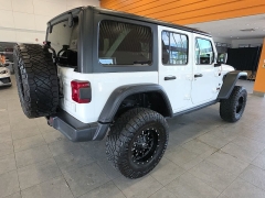 Used 2018  Jeep Wrangler Unlimited 4d SUV 4WD Rubicon at Maxx Loans near St&period; Adrian&comma; MI