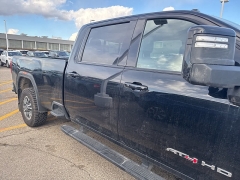 Used 2021  GMC Sierra 2500HD 4WD Crew Cab 172" AT4 at Maxx Loans near St&period; Adrian&comma; MI