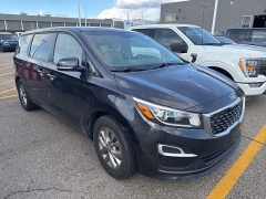 Used 2021  Kia Sedona LX FWD at Maxx Loans near St&period; Adrian&comma; MI