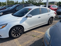 Used 2018 Nissan Altima 2.5 SL Sedan at Suburban Ford of Sterling Heights near Sterling Heights, MI