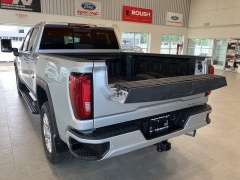 Used 2022  GMC Sierra 3500HD 4WD Crew Cab Denali at Maxx Loans near St. Adrian, MI