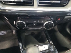 Used 2025  Chevrolet Trax FWD 4dr 2RS at Maxx Loans near St&period; Adrian&comma; MI