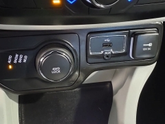 Used 2021  Jeep Renegade Limited 4x4 at Maxx Loans near St&period; Adrian&comma; MI