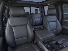 New 2025 Ford F-150 XLT 4WD SuperCrew Box at Suburban Ford of Sterling Heights near Sterling Heights, MI