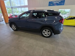 Used 2024  GMC Terrain AWD 4dr SLE at Maxx Loans near St&period; Adrian&comma; MI