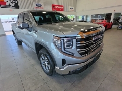 Used 2025  GMC Sierra 1500 4WD Crew Cab 147" SLT at Maxx Loans near St&period; Adrian&comma; MI